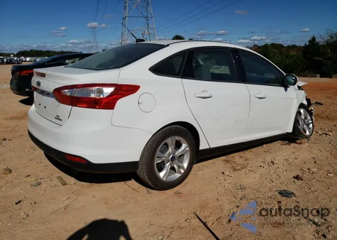 2013 Ford Focus Se z USA, uszkodzony, nr VIN 1FADP3F28DL115804